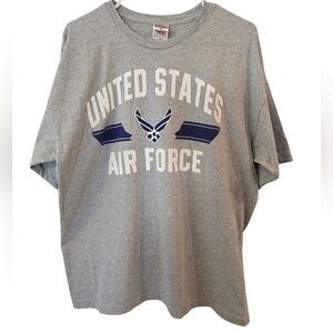 UNITED STATED AIR FORCE T-SHIRT. SIZE X-LARGE. MEN'S. GREY/ BLUE/WHITE.